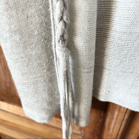 Threads Gray Linen Blend Braided Open Front Sleeveless Cardigan Size Small - Picture 6 of 9
